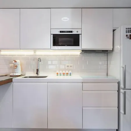Home4u Congresos Apartment *