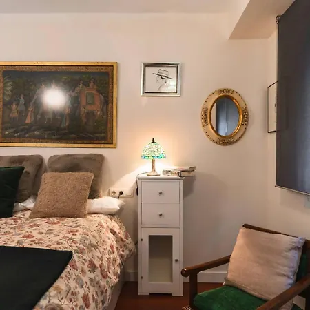 Home4u Congresos Apartment *